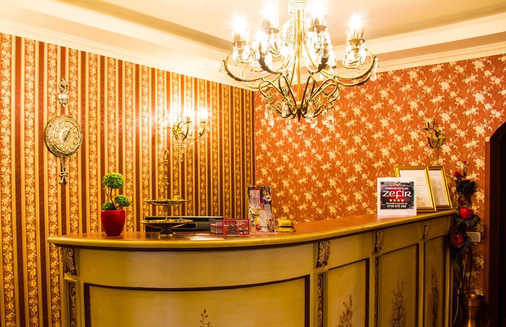 Hotel-Pensiunea Zefir 蒂米什瓦拉 外观 照片